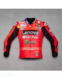 Veste de moto en cuir rouge
