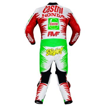 Ett stycke vit läderkostym