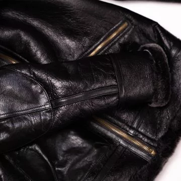Giacca Bomber B3 Nera parte inferiore
