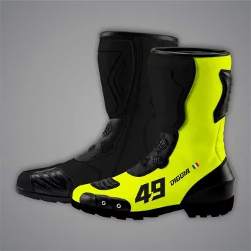 Bottes de course réplique assorties VR46 Ducati 2026, vue du côté gauche