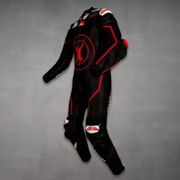 Jorge Lorenzo racingdrakt i skinn, sett fra venstre