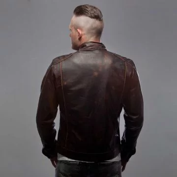 アウトロー・レザージャケット：スタイリッシュに決めよう！今すぐ購入！
