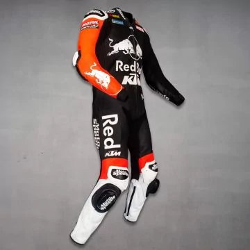 Maverick Viñales Leathers Winter Test 2024 right perspective view