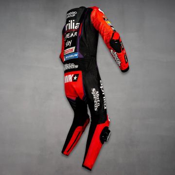 aprilia suit