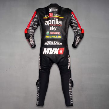 Traje Aprilia