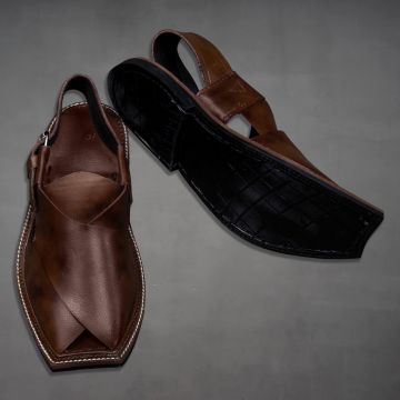 Men Kaptaan Chappal Marrom