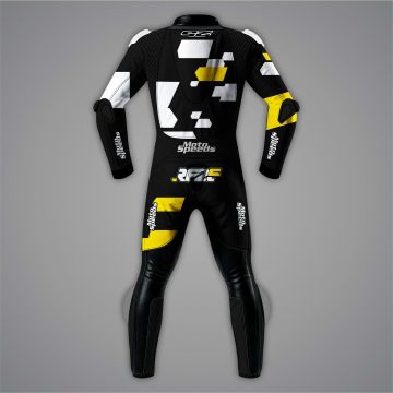 Raul Fernandez suit