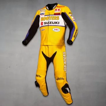 Cuirs jaunes Larry Pegram Suzuki AMA, vue en perspective côté gauche