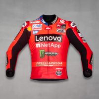 Rote Leder-Motorradjacke