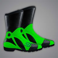 Botas de moto verdes neón